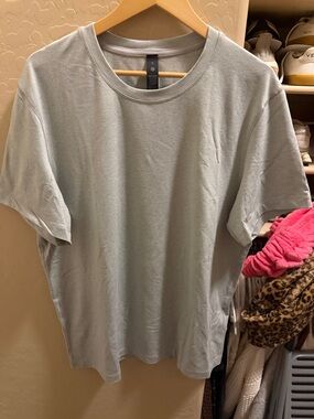 lululemon athletica Men's Soft Jersey Crew Tee in Light Heather Grey
